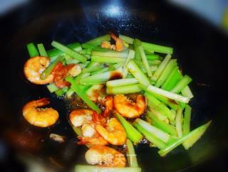 [family Quick Hand Stir-fry] Stir-fried Celery with Shrimp in Oyster Sauce recipe