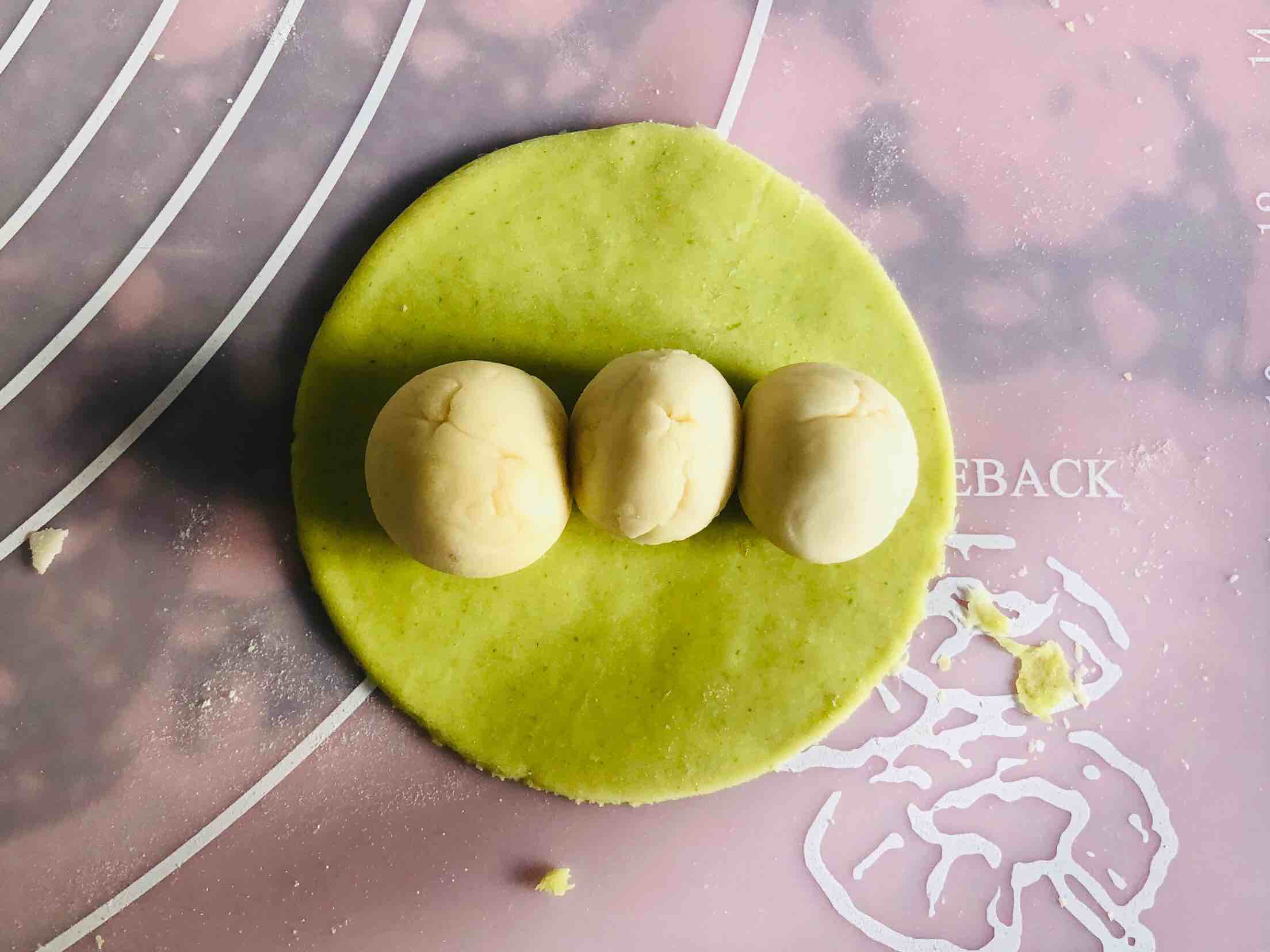 Pea Pod Buns recipe