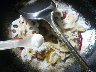 Stir-fried Lotus Root with Mushrooms and Soy Protein recipe