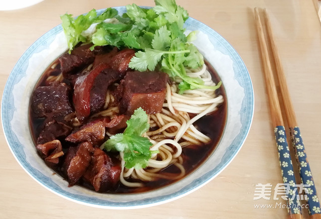 Homemade Braised Beef Noodles recipe
