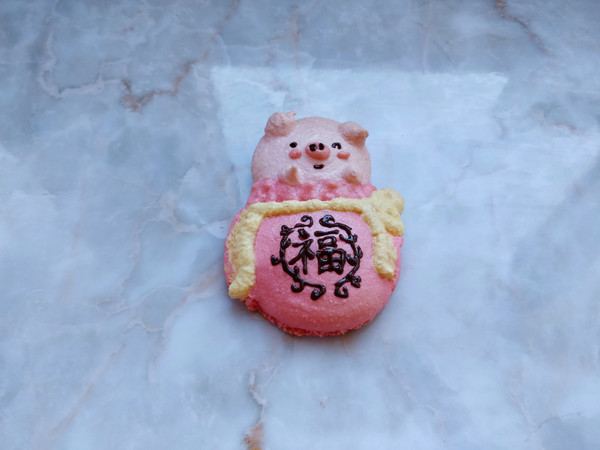 Piggy Lucky Bag Macaron recipe