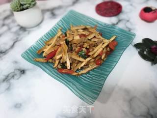 Stir-fried Bean Curd with Red Pepper recipe
