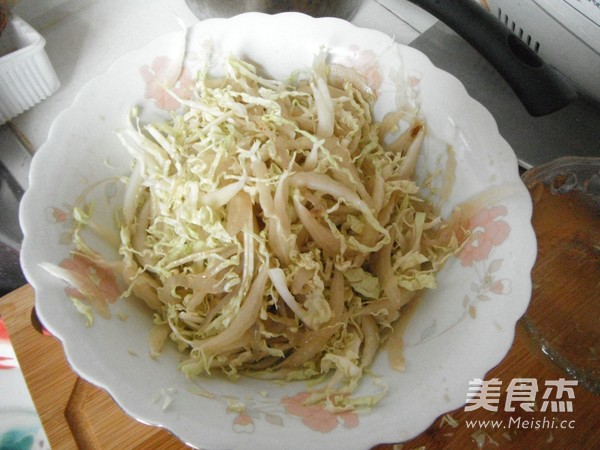 Cabbage Heart Mixed with Jellyfish Skin recipe