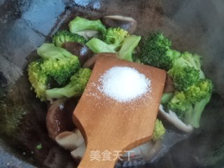 Shiitake Broccoli recipe