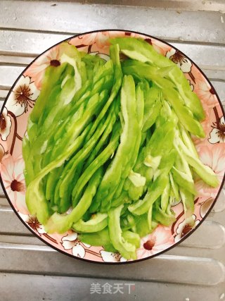 Stir-fried Bitter Melon with Canned Fish recipe