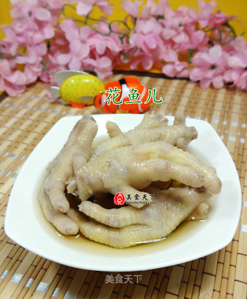 Fragrant Chicken Feet recipe