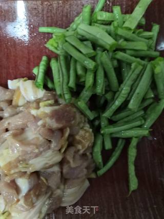 Fried Pork Belly with Yuba and Cowpea recipe