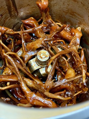 Duck Tongue with Sauce recipe