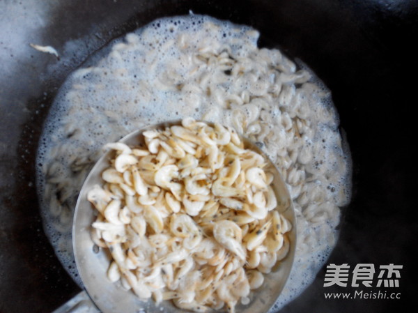 Celery Mixed with Lake Shrimp recipe