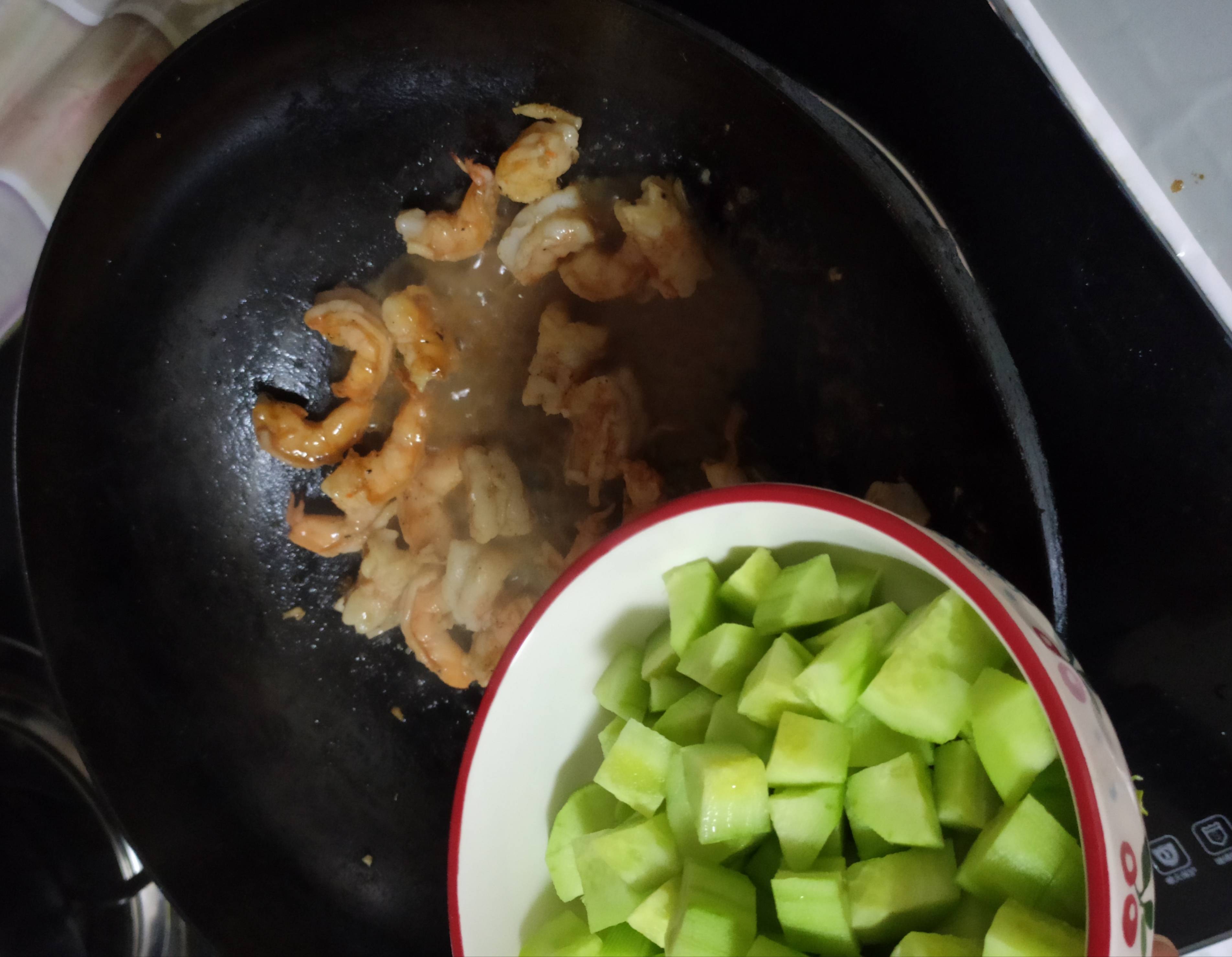 Stir-fried Shrimp with Cucumber recipe