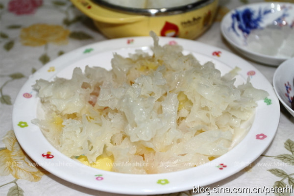 Snow Pear Soup with Rock Sugar Tremella recipe