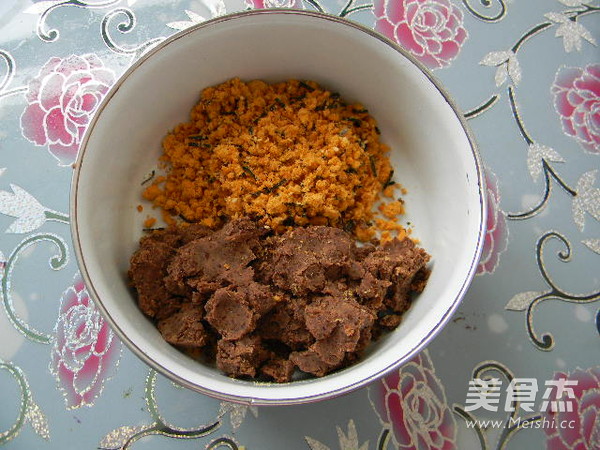 Cantonese-style Red Bean Paste and Minced Meat Mooncakes recipe