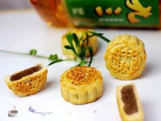 Cantonese Bean Paste Mooncake recipe