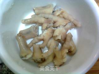 Marinated Chicken Feet with Lemon Spicy Grains recipe