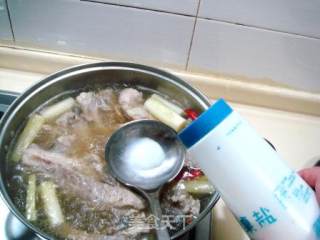 【flying Birds and Animals】——home-made "hand-caught Lamb" recipe