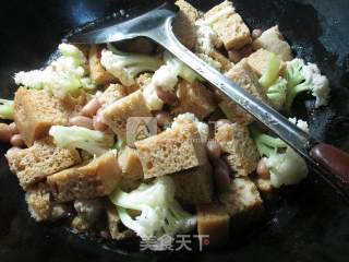 Peanuts Roasted Bran and Boiled Cauliflower recipe