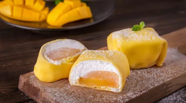 Homemade Desserts | Mango Pancake