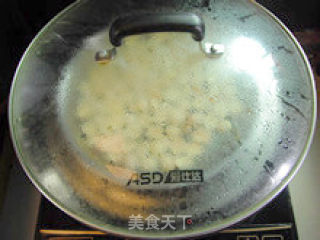 Nourishing Beauty-rock Sugar, White Fungus and Lotus Seed Soup recipe