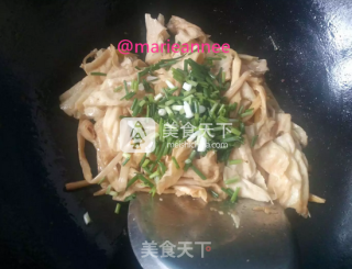 Stir-fried Daylily with Tofu Skin recipe