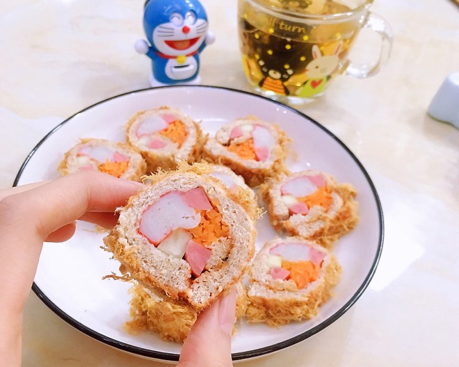 (innovative Way to Eat Whole Wheat Bread) (no Rice) Crab Meat Floss Sushi Roll recipe