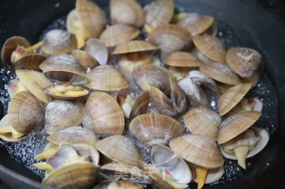 Yellow Clam Egg Soup recipe