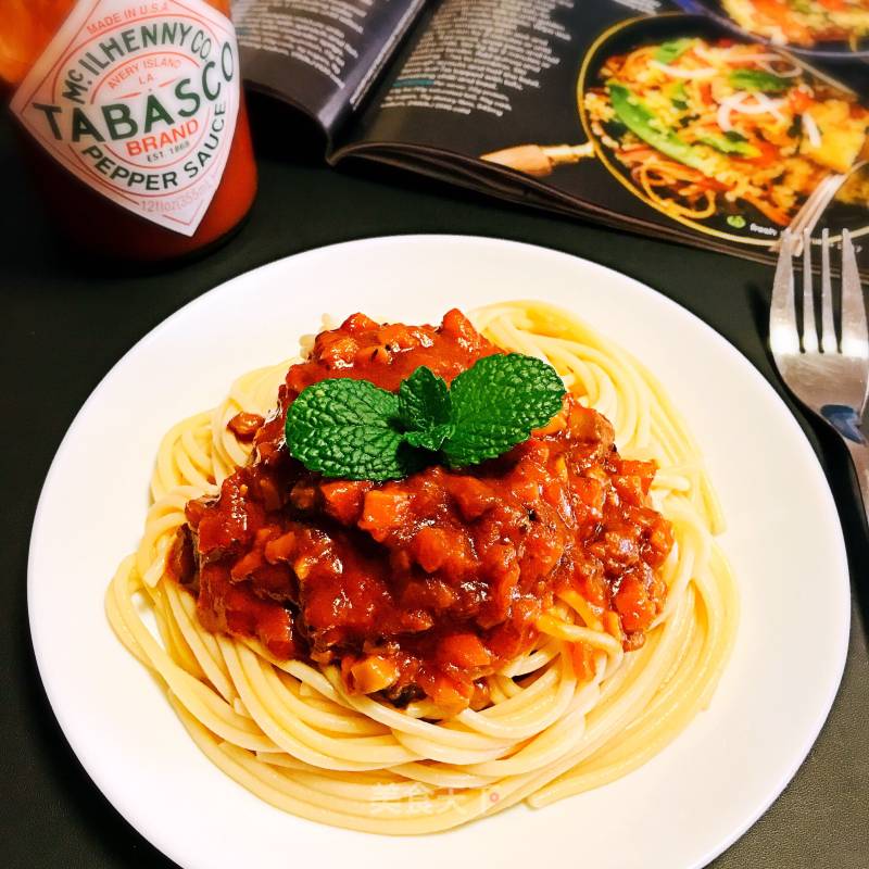 Spaghetti with Tomato Sauce recipe