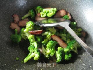 Stir-fried Broccoli with Sauce recipe