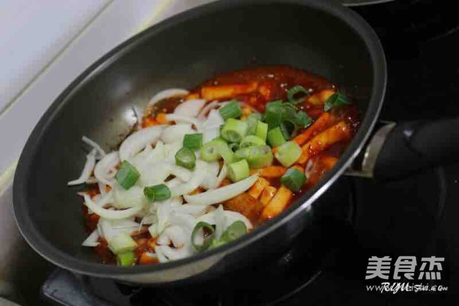 Spicy Fried Rice Cake recipe
