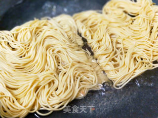 Fried Noodles with Eel and Soy Sauce recipe