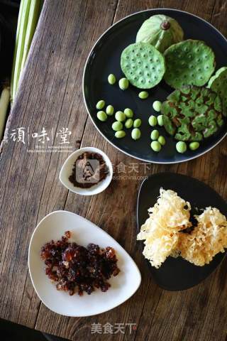 Peach Gum Tremella Stewed Lotus Seed recipe