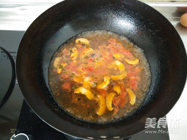 Mushroom Noodles in Tomato Sauce recipe