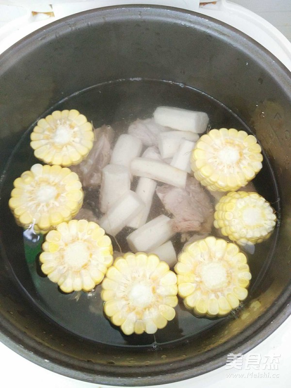 Corn Yam Pork Ribs Soup recipe