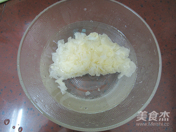 Cold White Fungus recipe