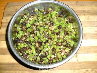 Pumpkin and Cowpea Willow Leaf Bun recipe
