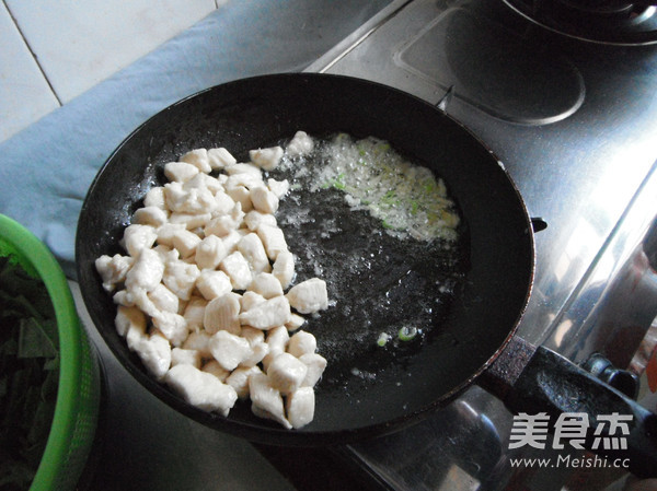 Stir-fried Chicken with Sauce recipe