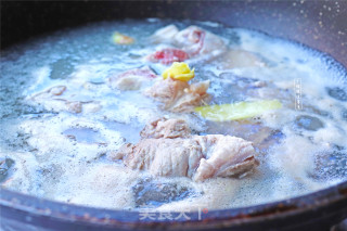 Lotus Root Pork Ribs Soup recipe