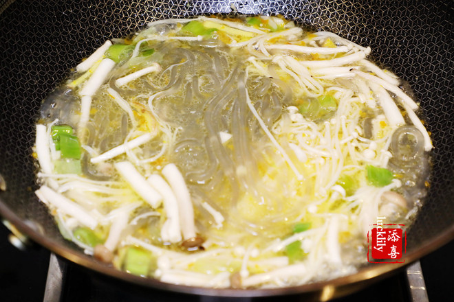 [tianxi's Kitchen] Fatty Beef in Sour Soup Made from Shibali Sweet Potato Chips recipe