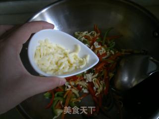 Scrambled Egg Shreds with Choi Vegetable Cheese recipe