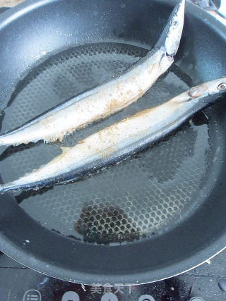 Pan-fried Saury recipe