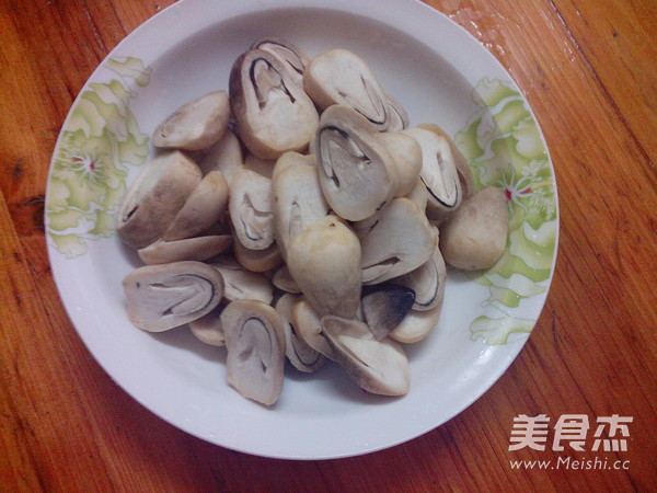 Stir-fried Straw Mushroom with Egg recipe