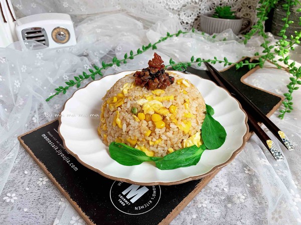 Fried Rice with Abalone and Scallop Xo Sauce Mixed with Egg recipe