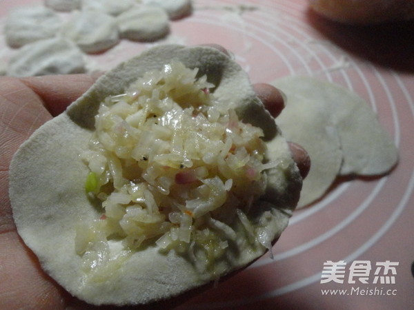 Steamed Dumplings with Radish Soba recipe