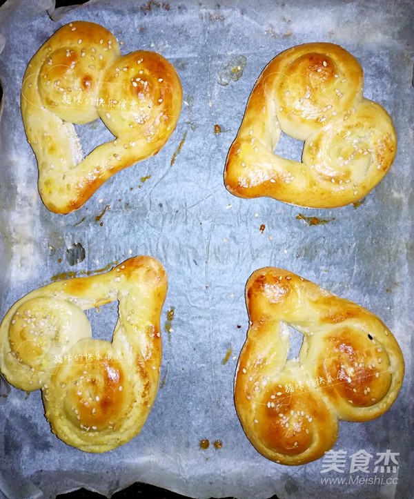 Coconut Heart Shaped Bread recipe