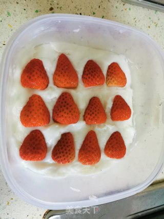 Strawberry Coconut Milk Small Party recipe