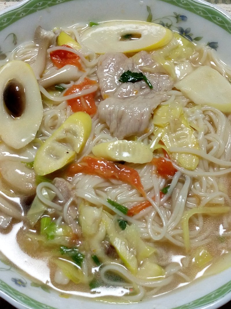 Noodles with Bamboo Shoots and Sauce recipe