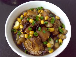 Braised Pork Tail with Peanuts and Soybeans recipe