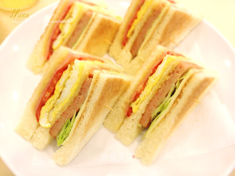 Moon-sandwich