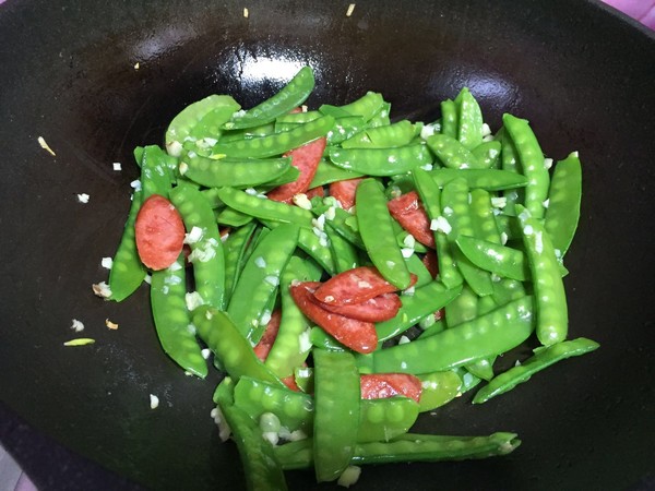 Fried Sausage with Snow Peas recipe