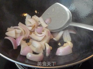 Fried Beef Slices with Onions recipe