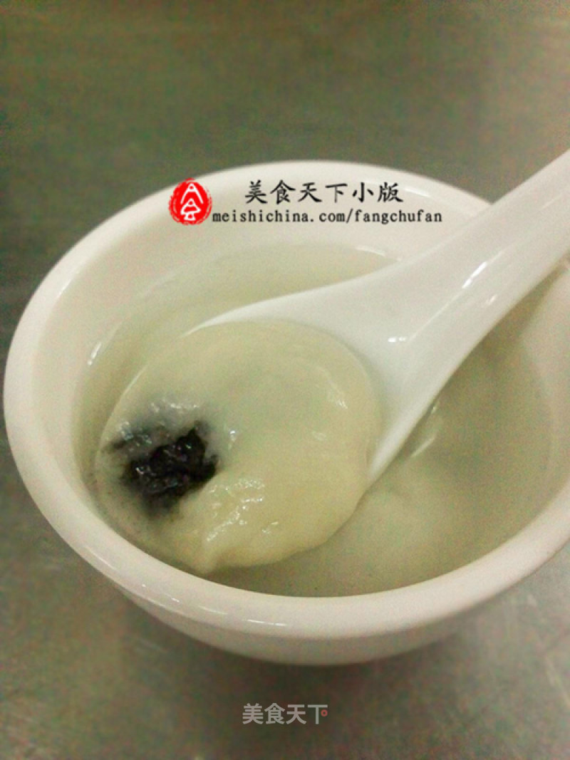 Shouwu Black Sesame Glutinous Rice Balls recipe